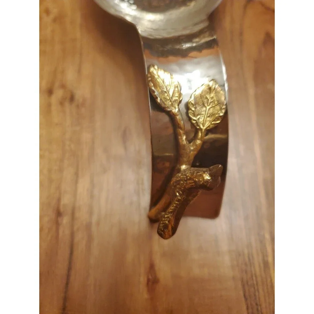 Unbranded silver metal